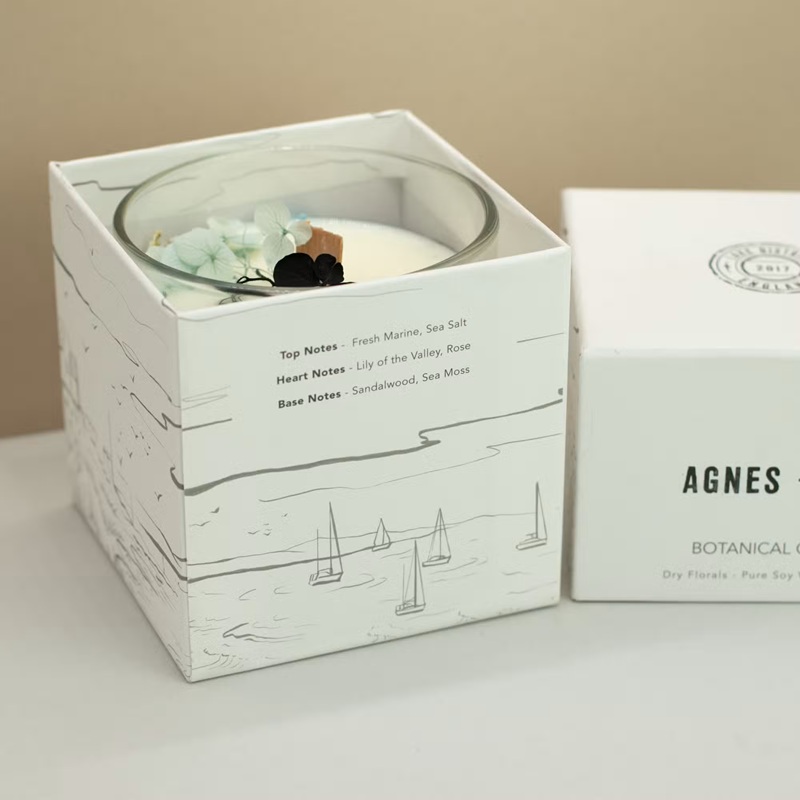Top Heart and Base Notes Agnes and Cat Sea Salt & Moss Candle