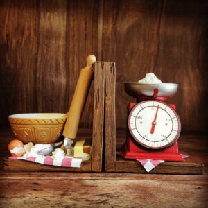 Baking Bookends - Gorgeous Handpainted Retro Kitchen Bookends