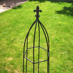 Poppy Forge Plant Obelisk - Gothic Design