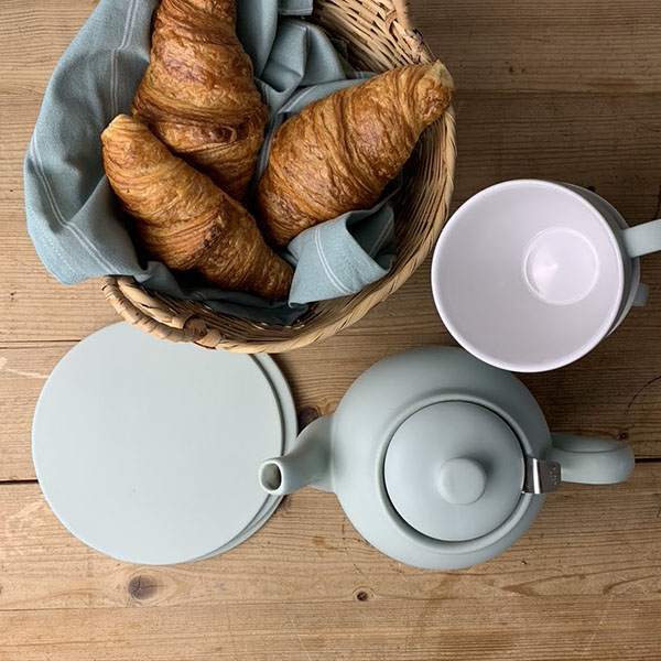 Leaf Green PLINT Teacups & Teapot
