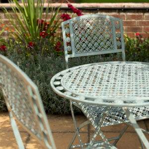 Marlborough Curved Bistro Set - Pale Distressed Blue