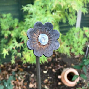 Bare Metal Ready to Rust Flower Plant Pin