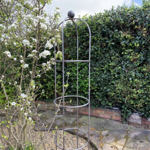 Poppy Forge Chelsea 6ft Obelisk in Ready to Rust Finish