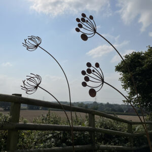 Metal Floral Garden Art - Cow Parsley & Clematis