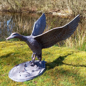 Flying Duck Garden Sculpture Ornament Decor